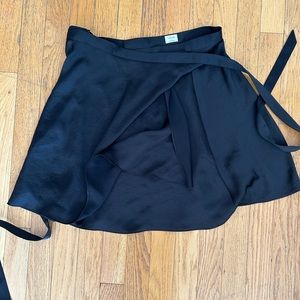 Aritzia Wilfred satin mini wrap skirt black